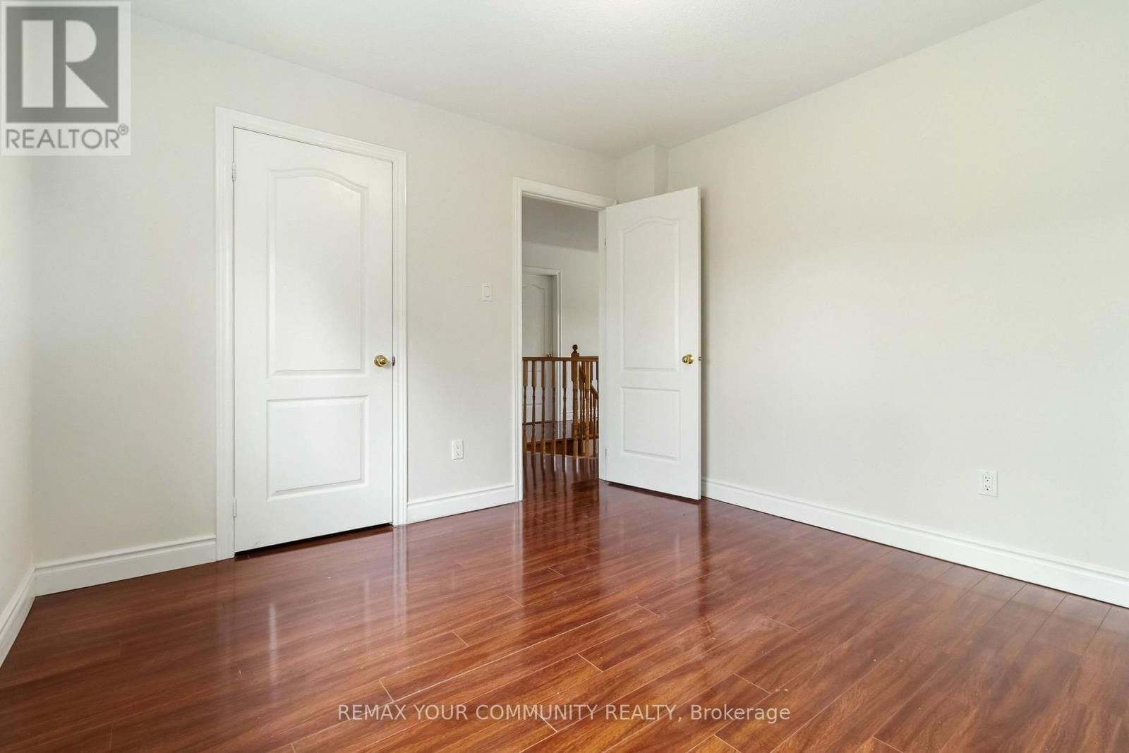 120 SHAFTSBURY AVENUE Image 23