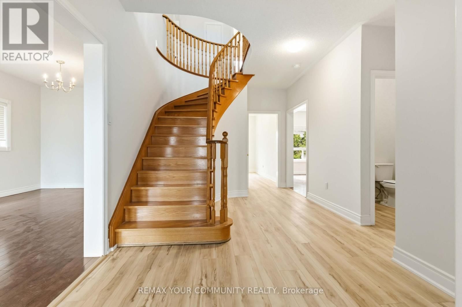 120 SHAFTSBURY AVENUE Image 6