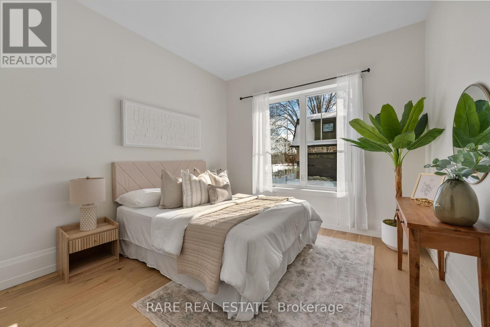 1109 2ND LINE Image 25