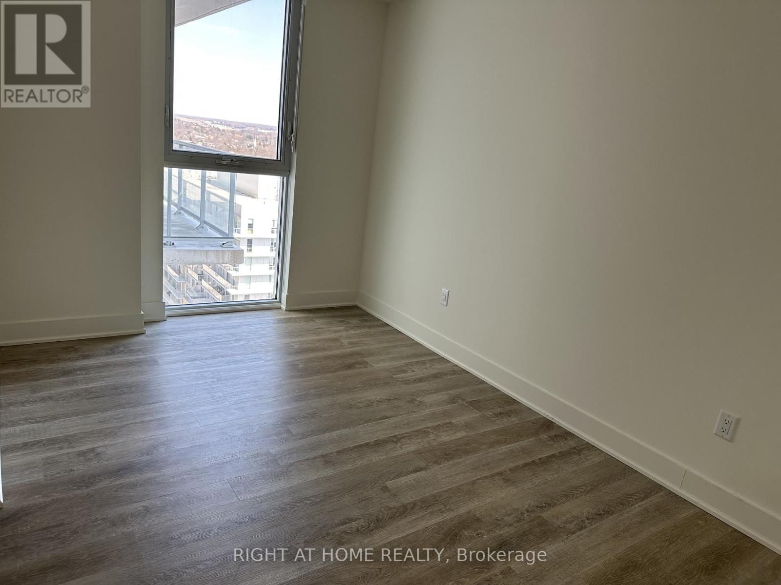 1404 - 185 DEERFIELD ROAD Image 19