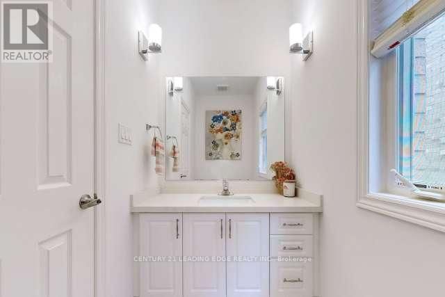 57 MARKVIEW ROAD Image 11