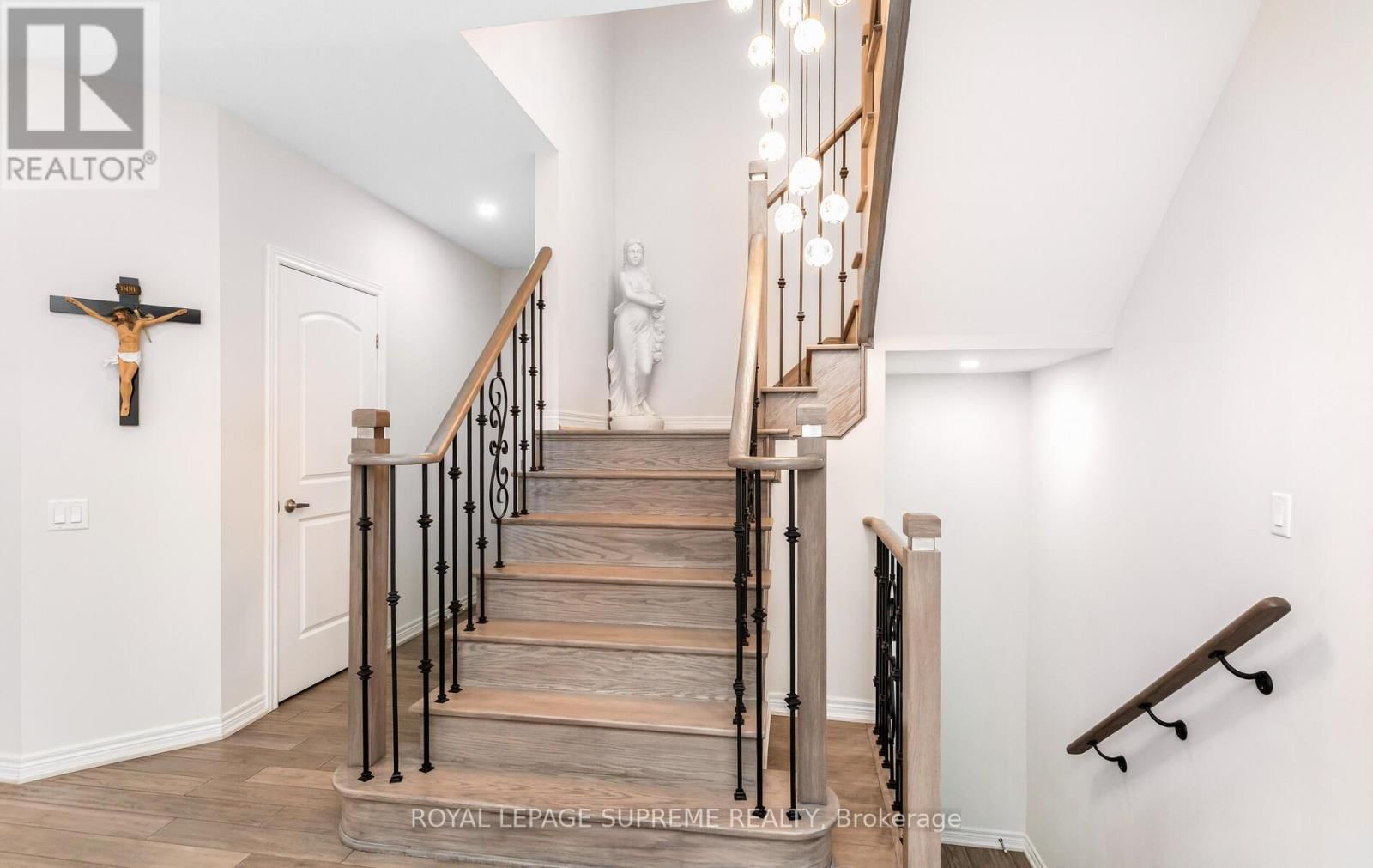 95 SELBY CRESCENT Image 18