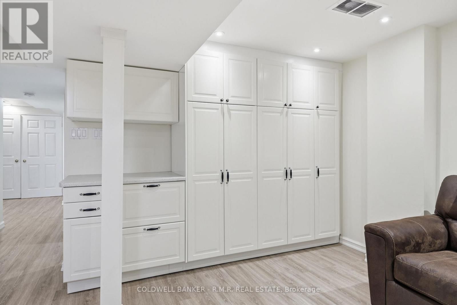 36 WHELER COURT Image 24