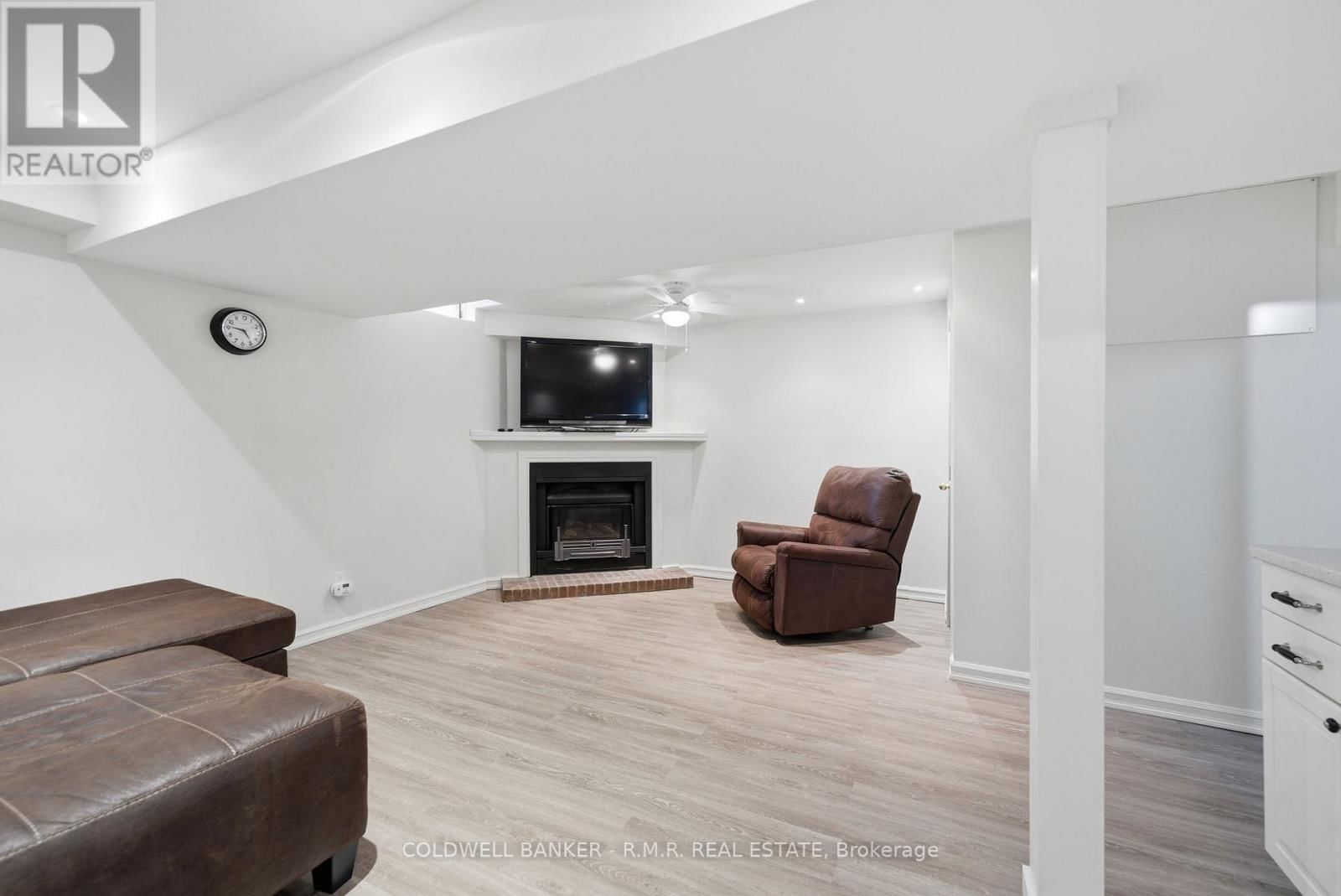 36 WHELER COURT Image 25