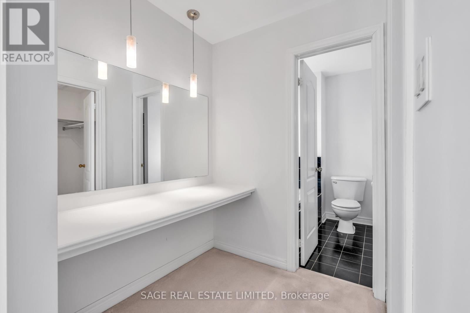 41 CYNTHIA JEAN STREET Image 17