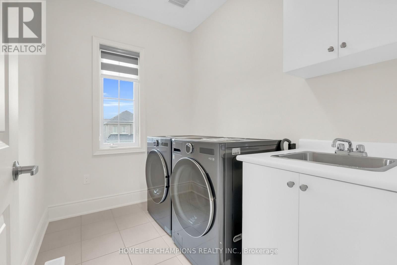 212 WESMINA AVENUE Image 43