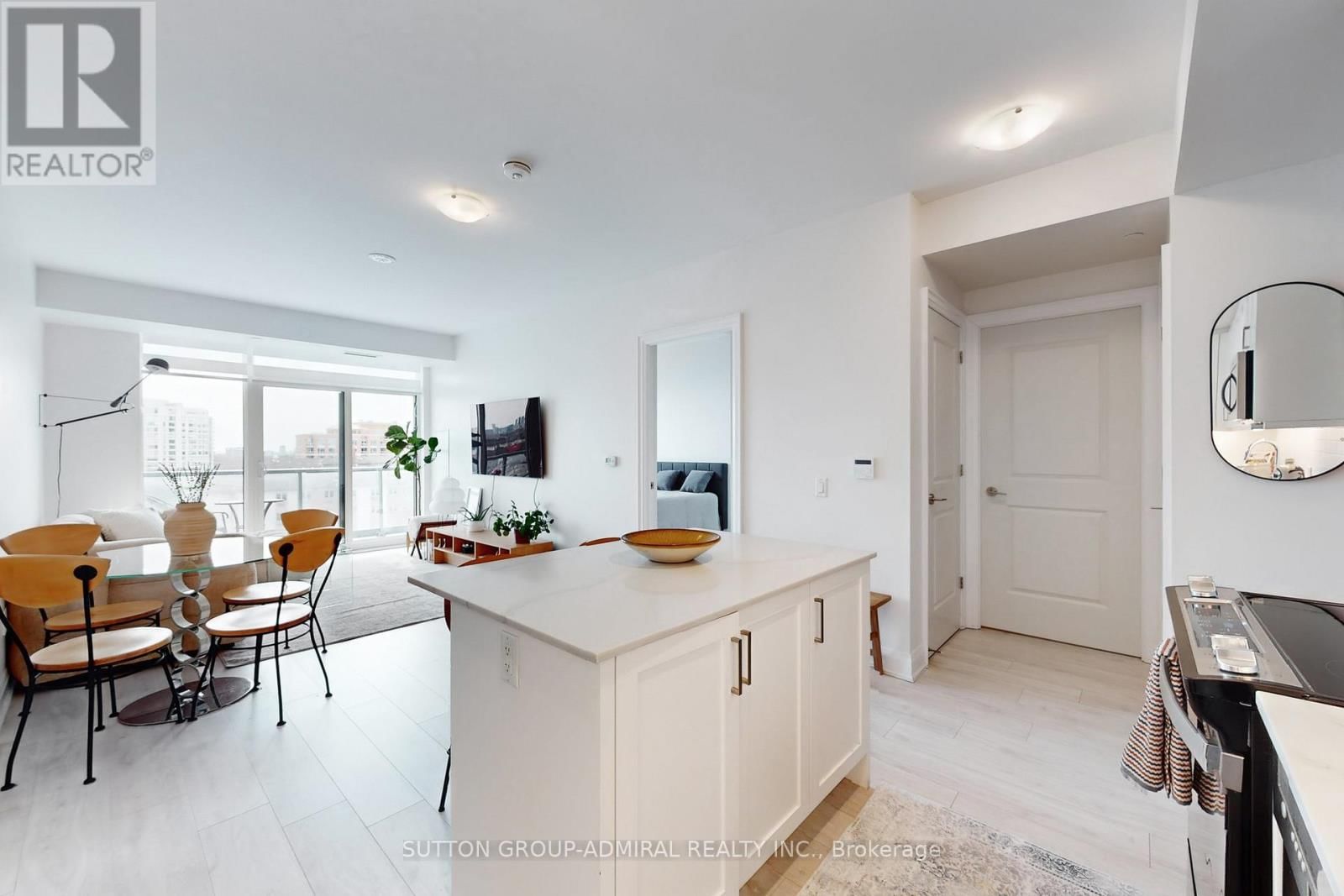 706 - 20 GATINEAU DRIVE Image 12