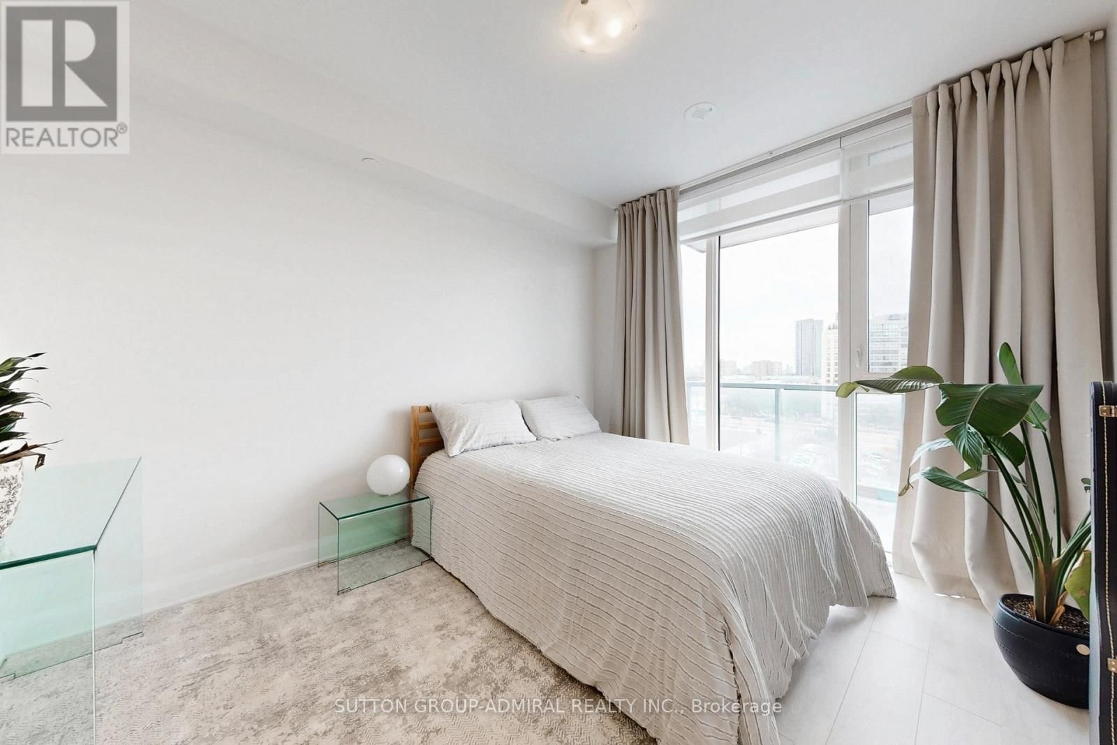 706 - 20 GATINEAU DRIVE Image 14