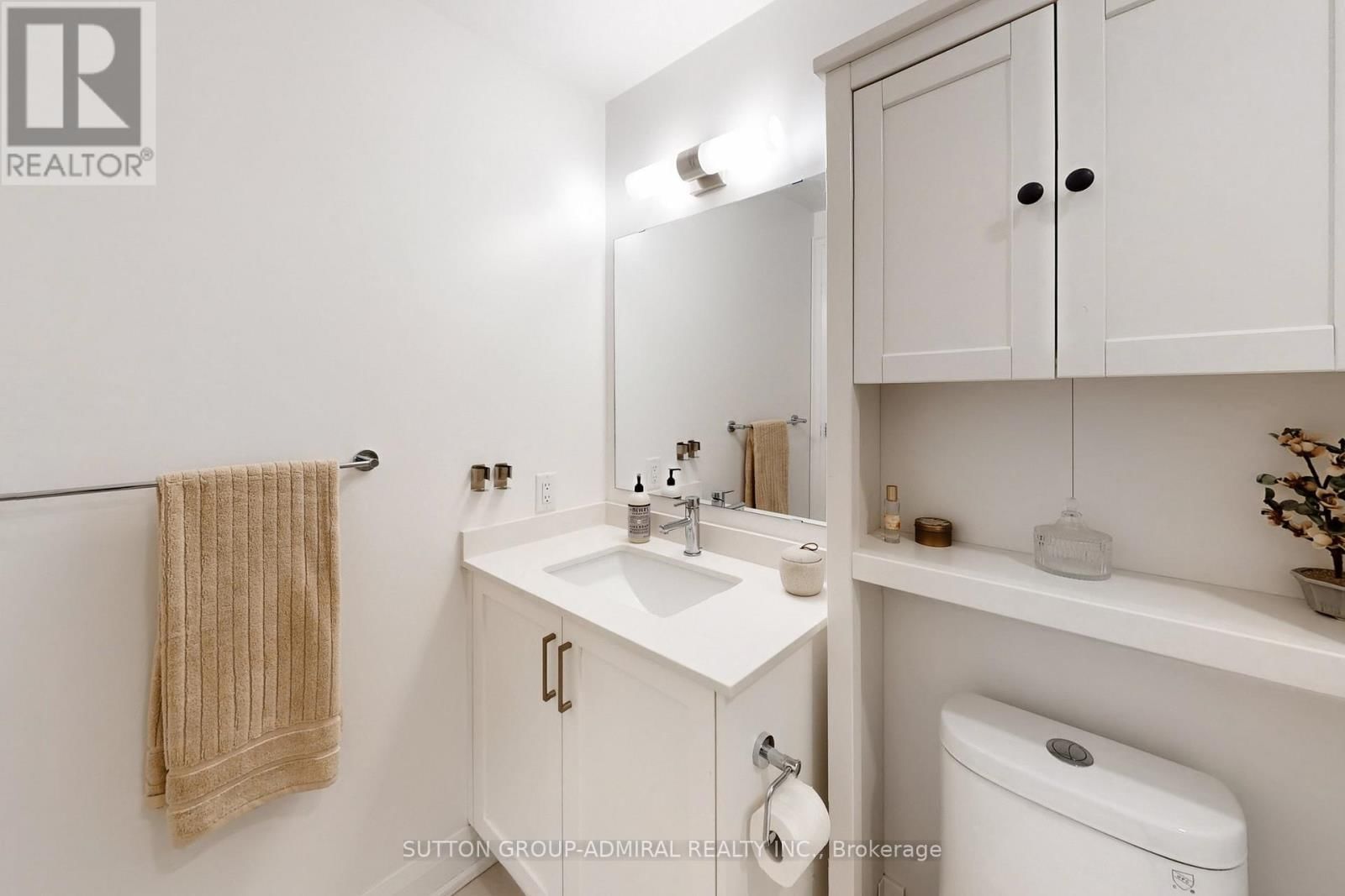 706 - 20 GATINEAU DRIVE Image 18