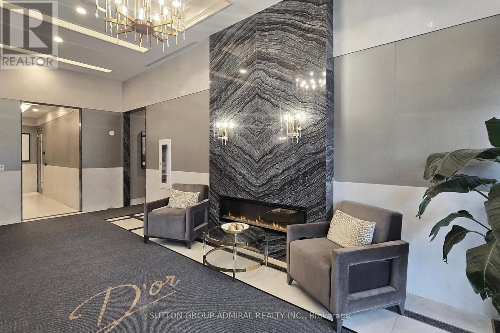 706 - 20 GATINEAU DRIVE Image 3