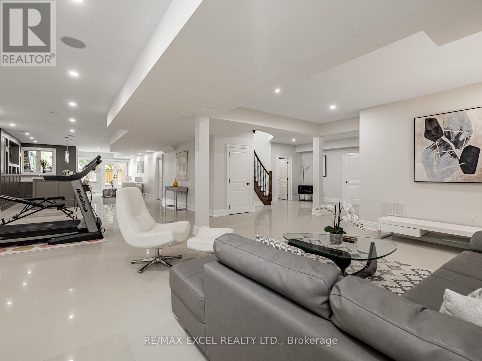 134 SPRUCE AVENUE Image 38