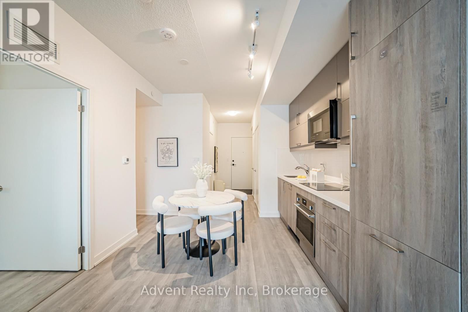 1208 - 8119 BIRCHMOUNT ROAD Image 10