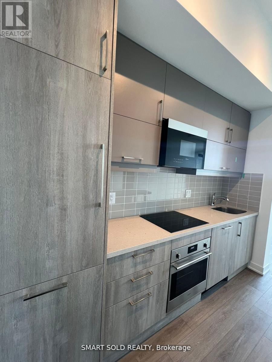 1426 - 8119 BIRCHMOUNT ROAD Image 13