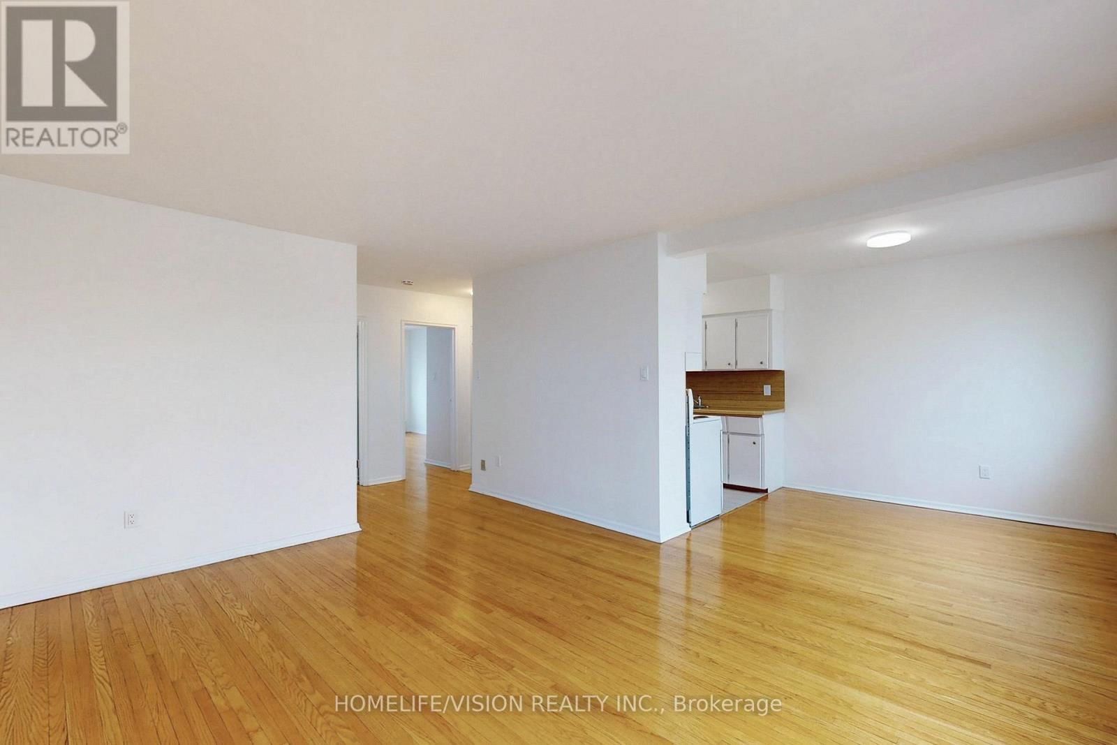 4 - 9901 YONGE STREET Image 13