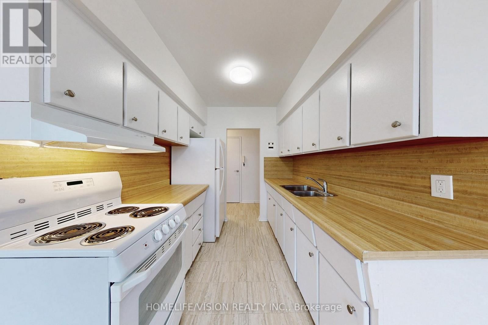 4 - 9901 YONGE STREET Image 15