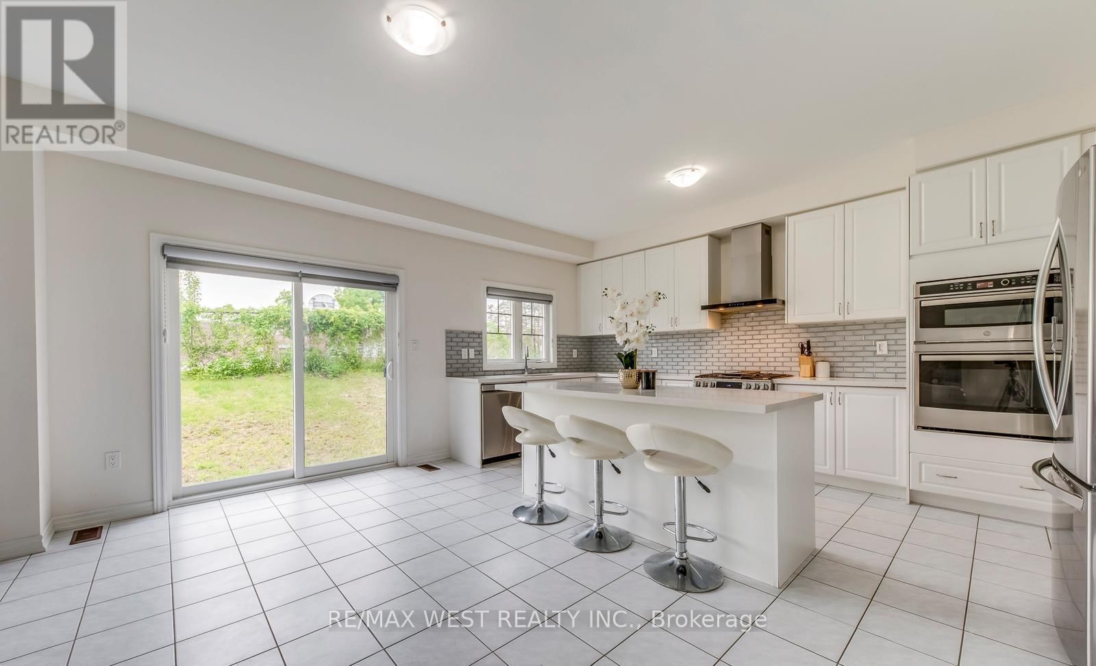 286 DANNY WHEELER BOULEVARD Image 15