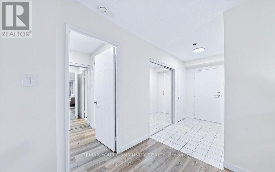 319 - 32 CLARISSA DRIVE Image 8