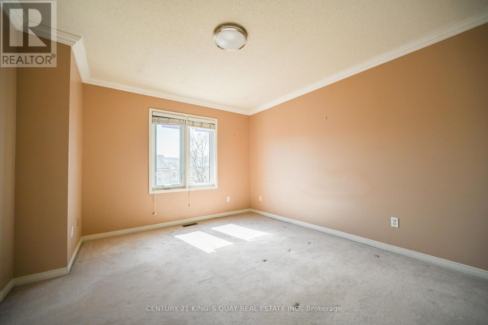 118 MUGFORD ROAD Image 12