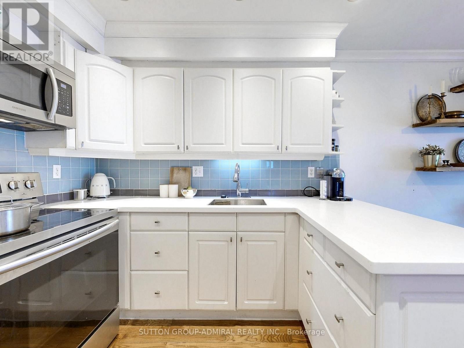 19 BACKUS COURT Image 13