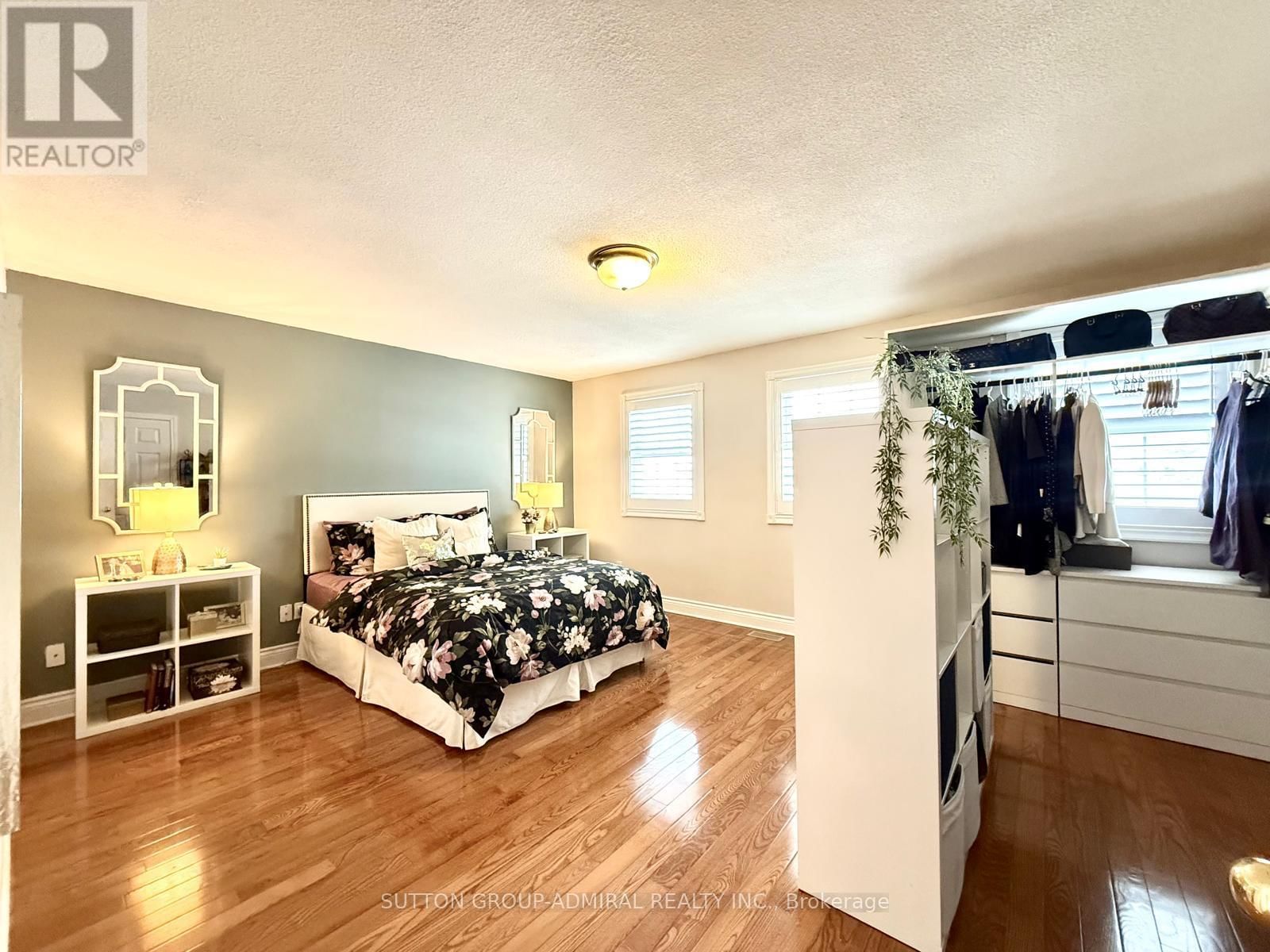 19 BACKUS COURT Image 22