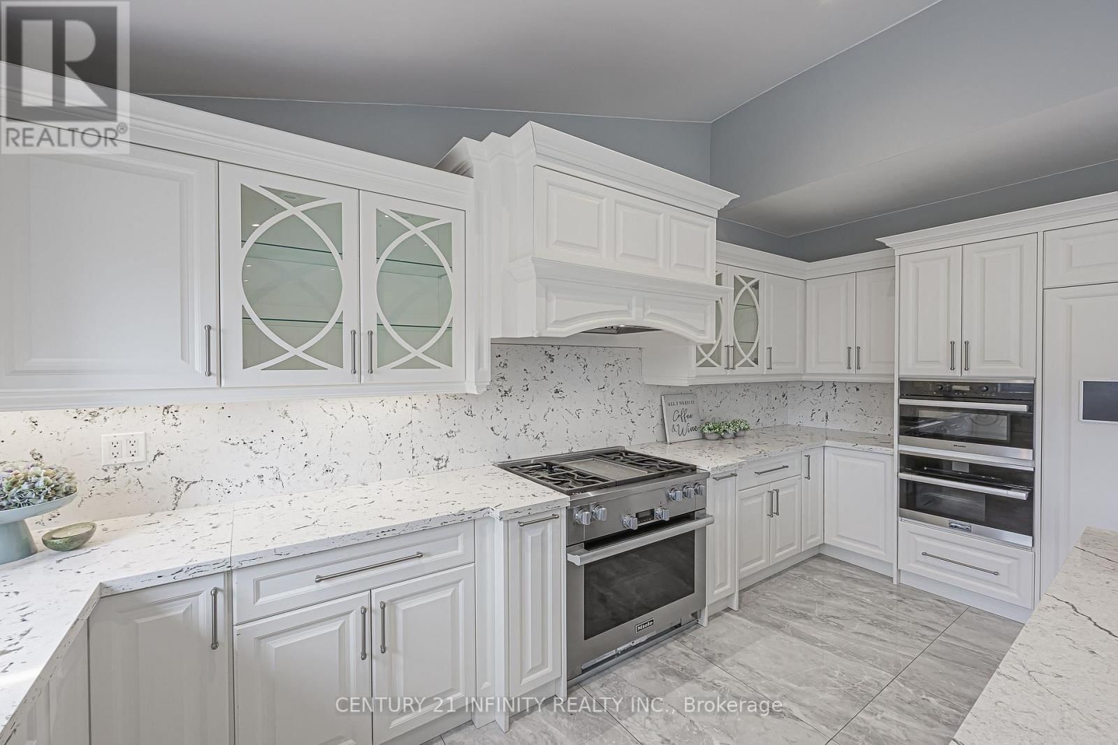 150 STRATHEARN AVENUE Image 17