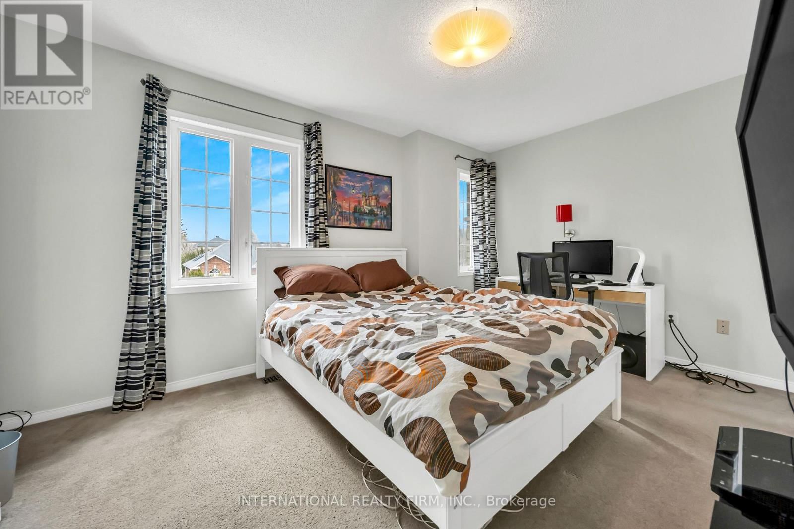 45 NAUGHTON DRIVE Image 34