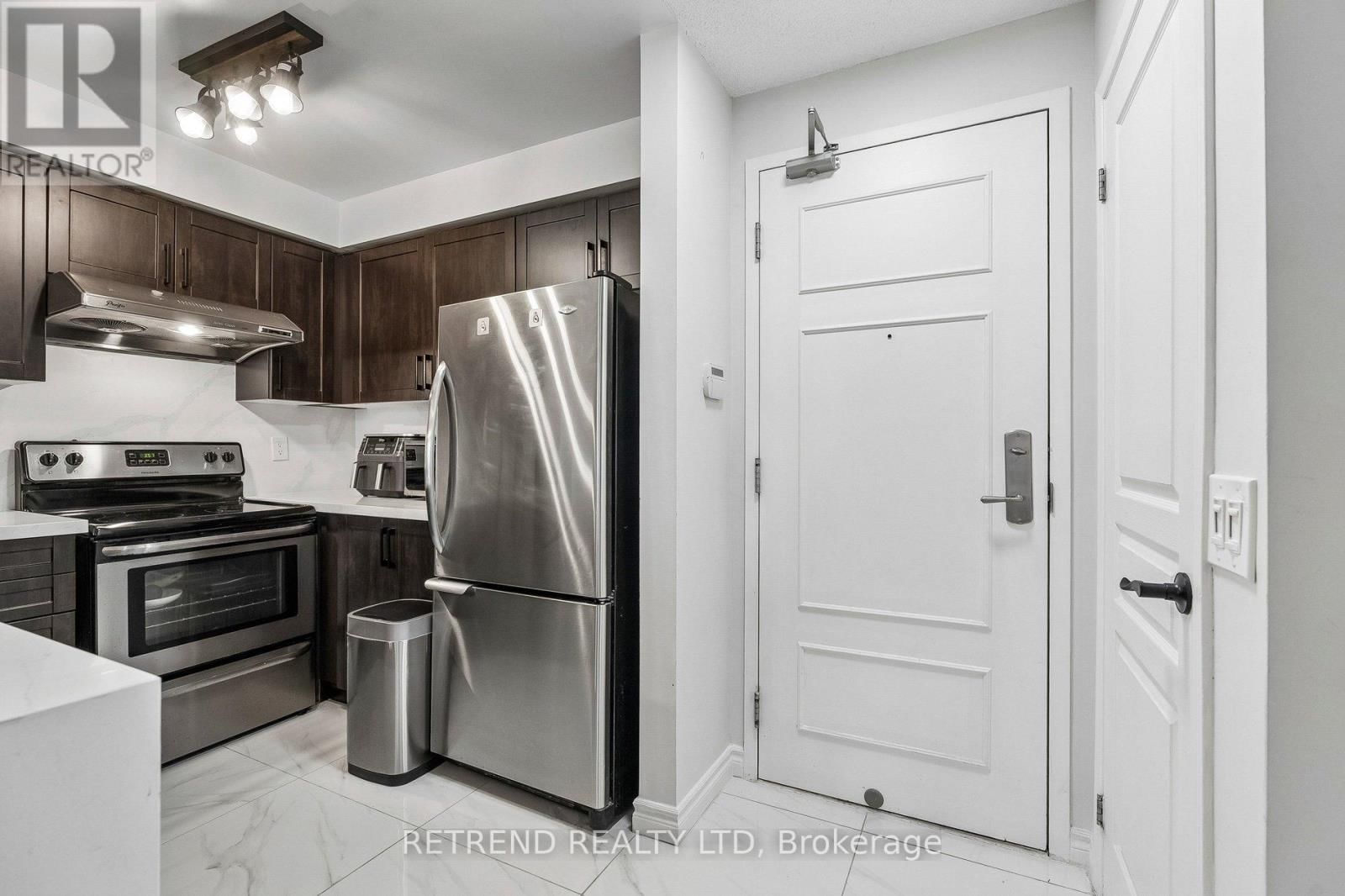 602 - 310 RED MAPLE ROAD Image 5