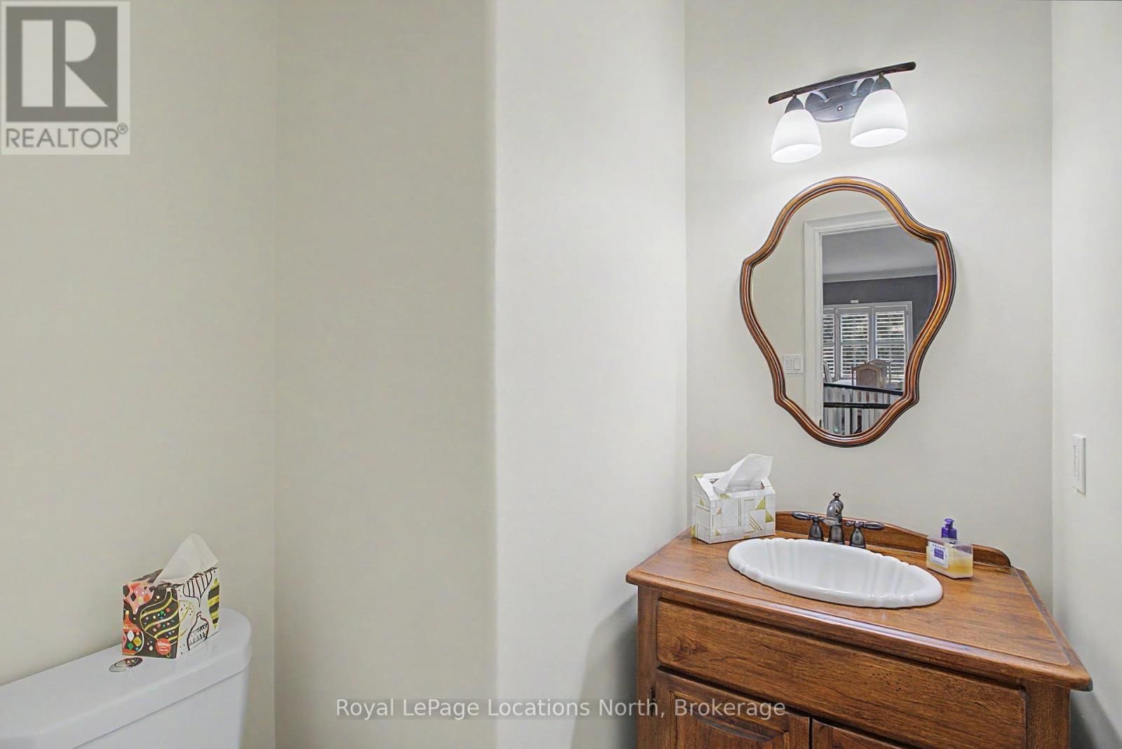 727 MADELINE HEIGHTS NORTH Image 16