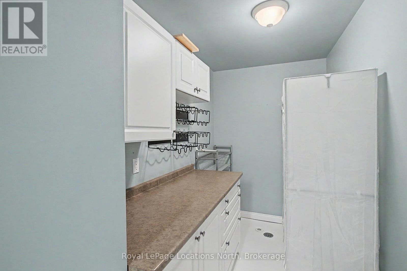 727 MADELINE HEIGHTS NORTH Image 23