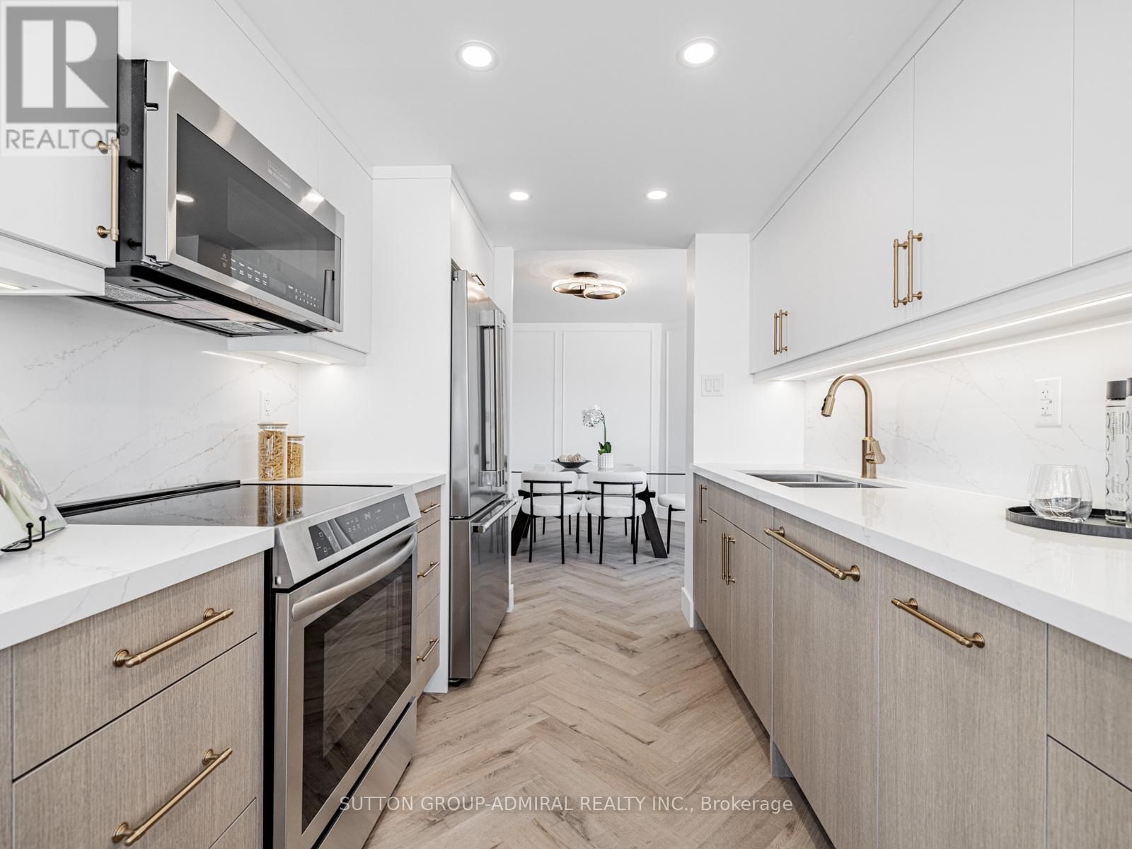 1611 - 7420 BATHURST STREET NORTH Image 10