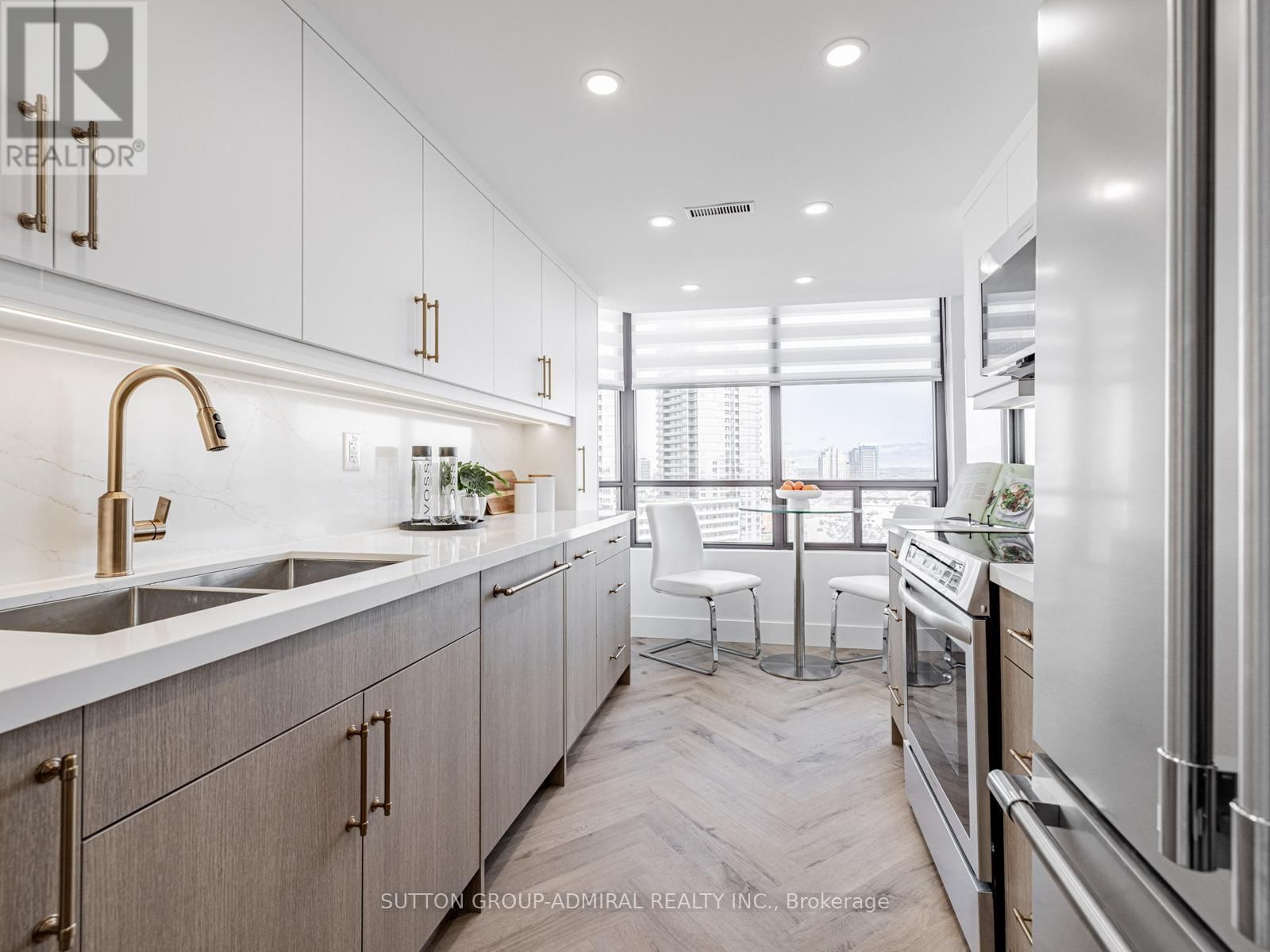 1611 - 7420 BATHURST STREET NORTH Image 11