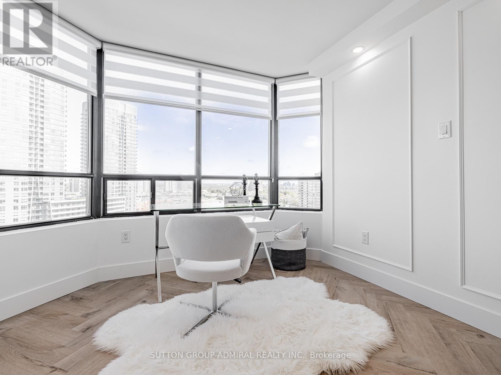 1611 - 7420 BATHURST STREET NORTH Image 14