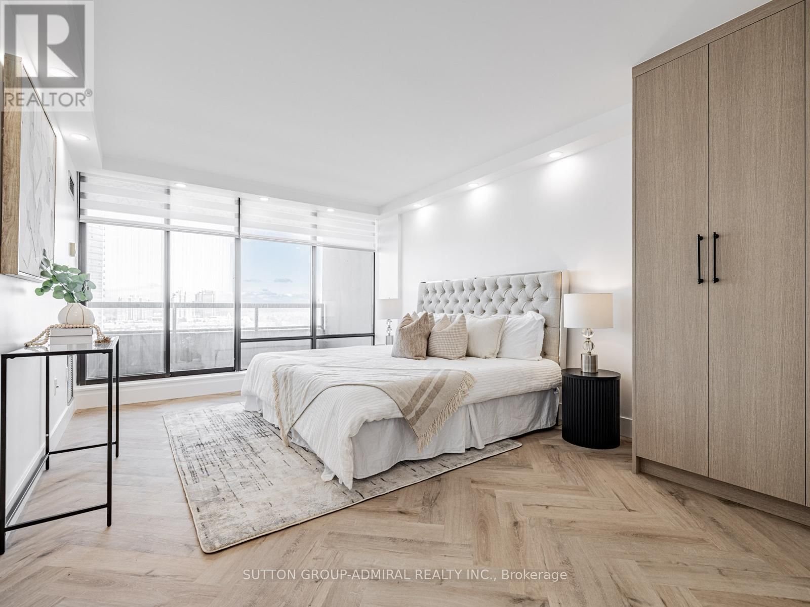 1611 - 7420 BATHURST STREET NORTH Image 17