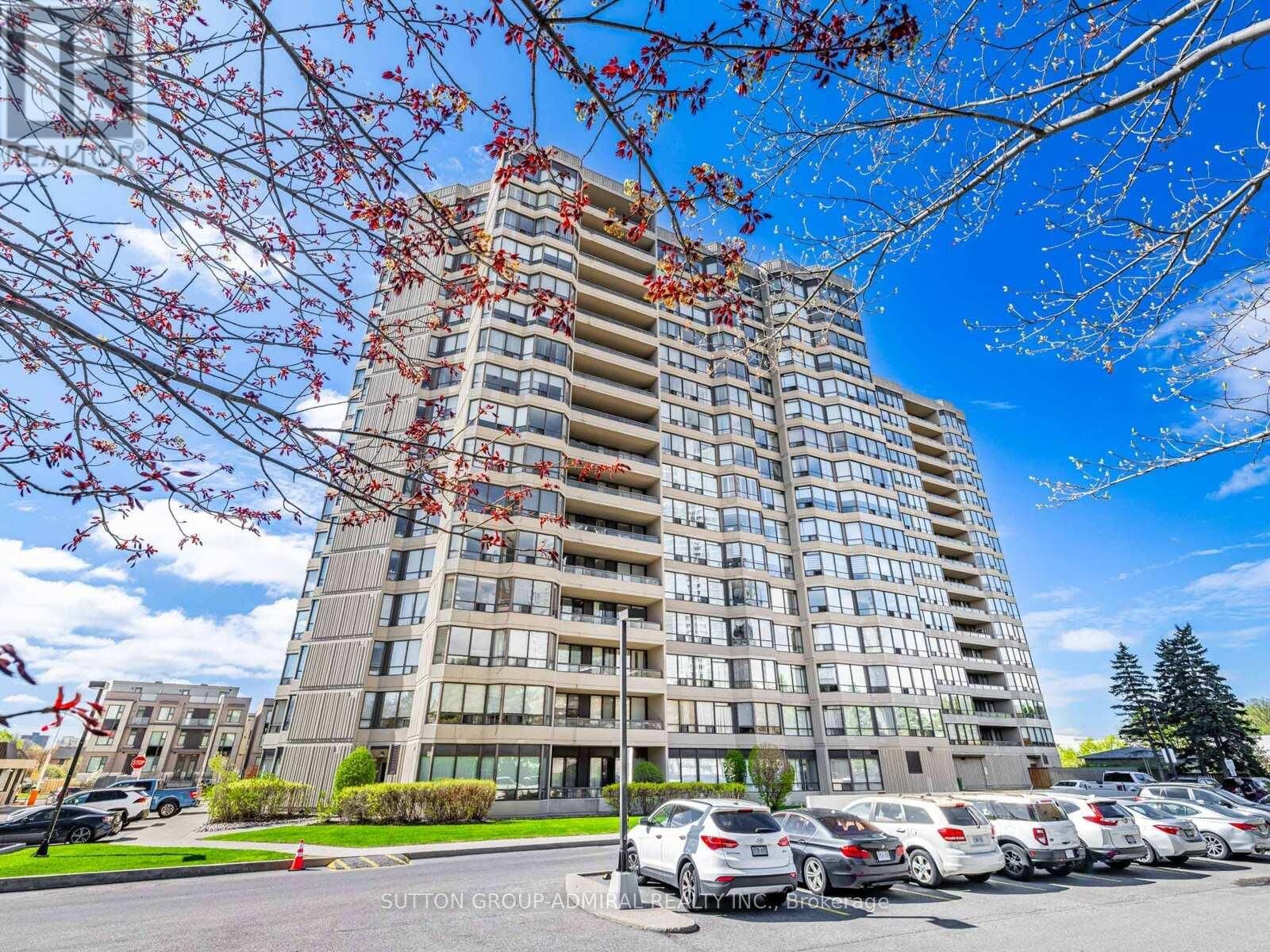 1611 - 7420 BATHURST STREET NORTH Image 32