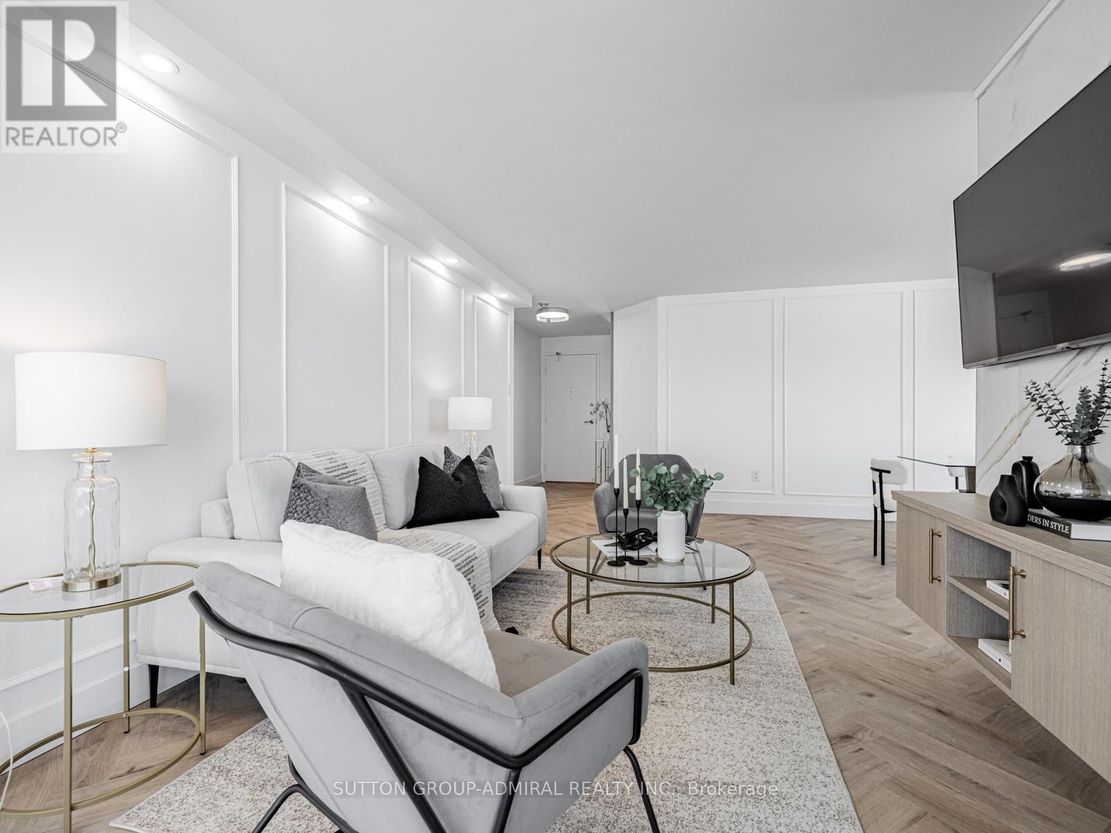 1611 - 7420 BATHURST STREET NORTH Image 6