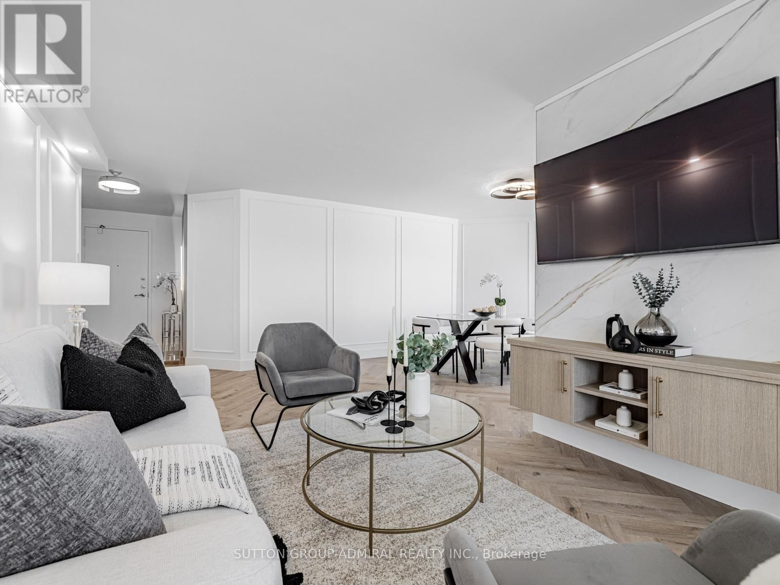 1611 - 7420 BATHURST STREET NORTH Image 7