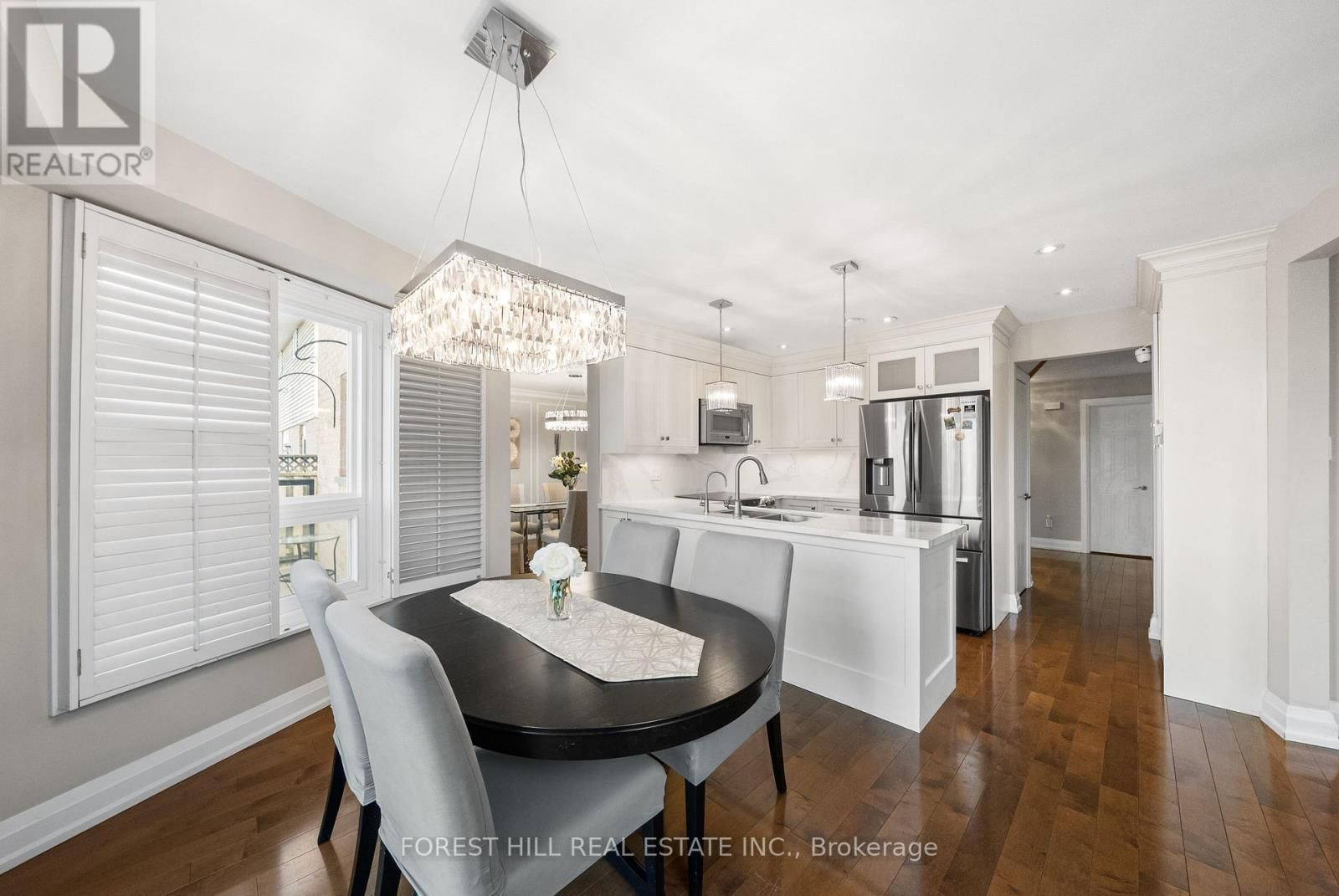 14 VALLEY CRESCENT Image 13