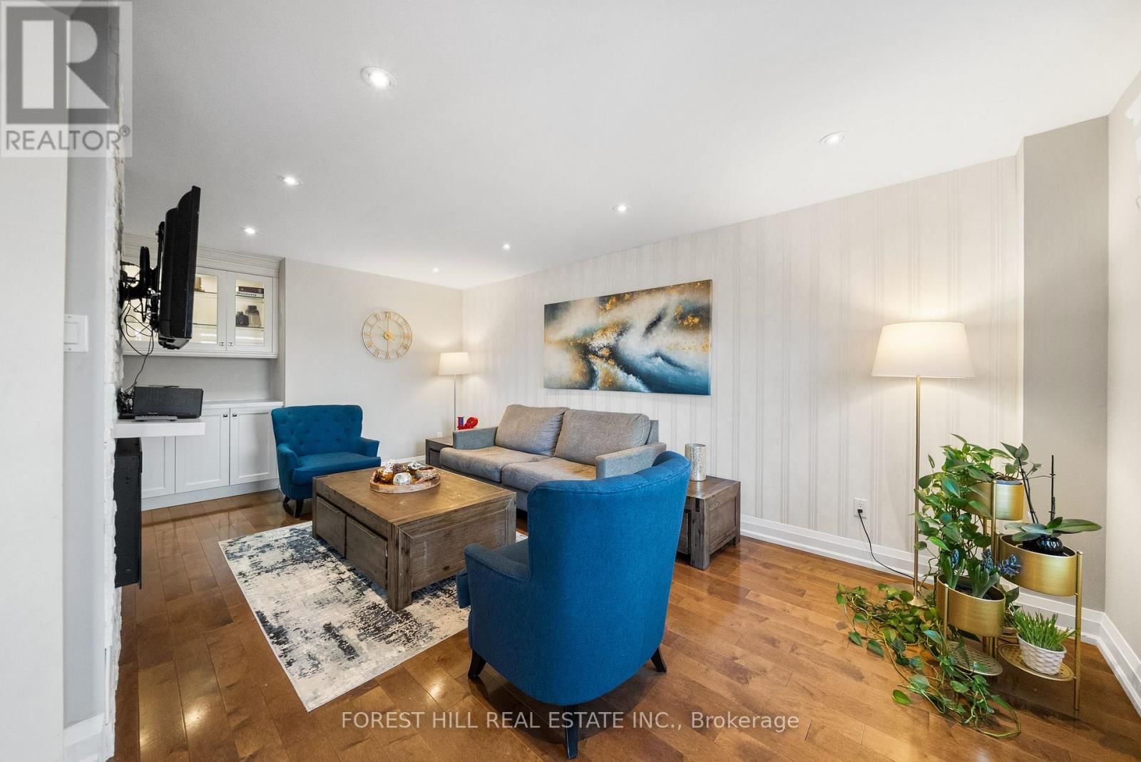 14 VALLEY CRESCENT Image 17