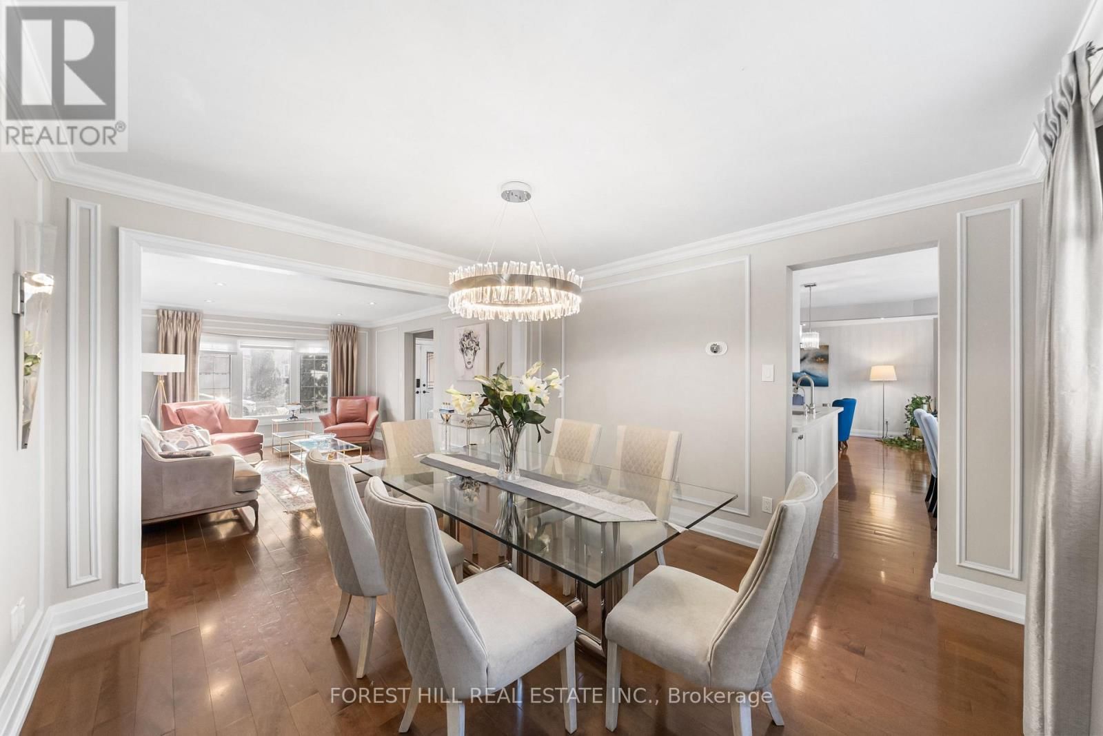 14 VALLEY CRESCENT Image 24