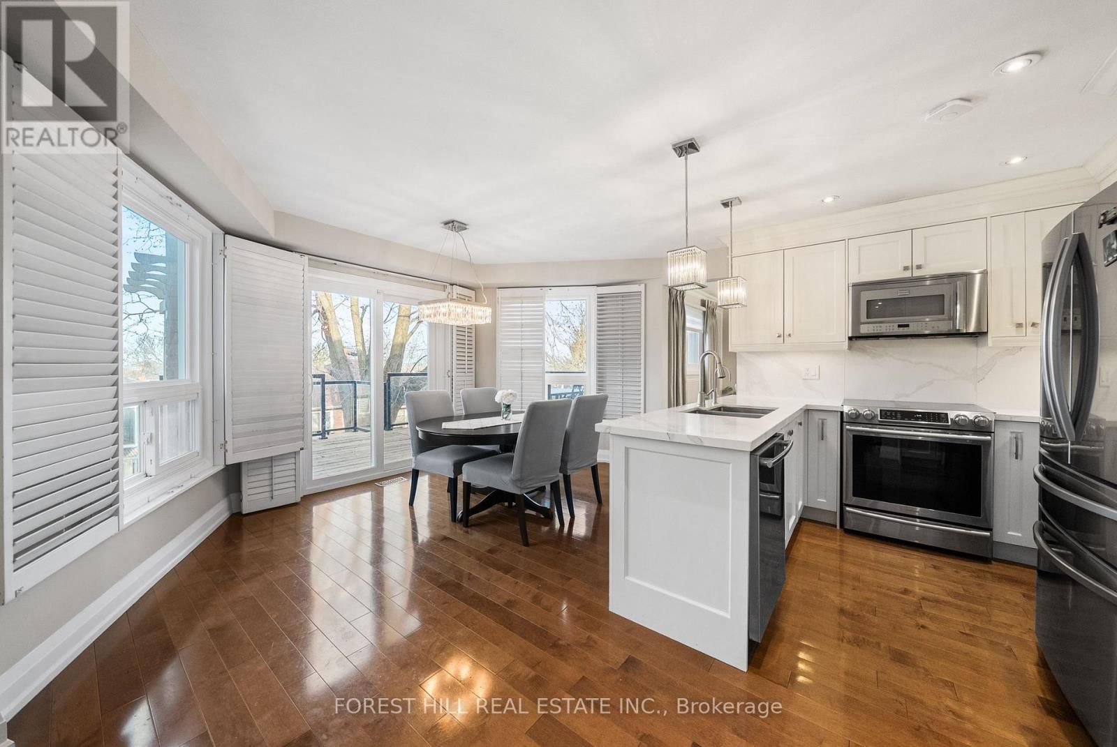 14 VALLEY CRESCENT Image 7