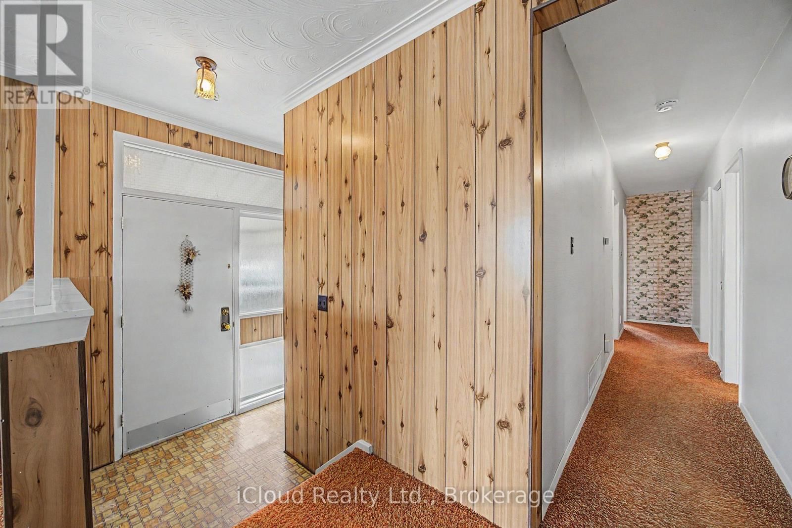 112 EDEN COURT Image 15