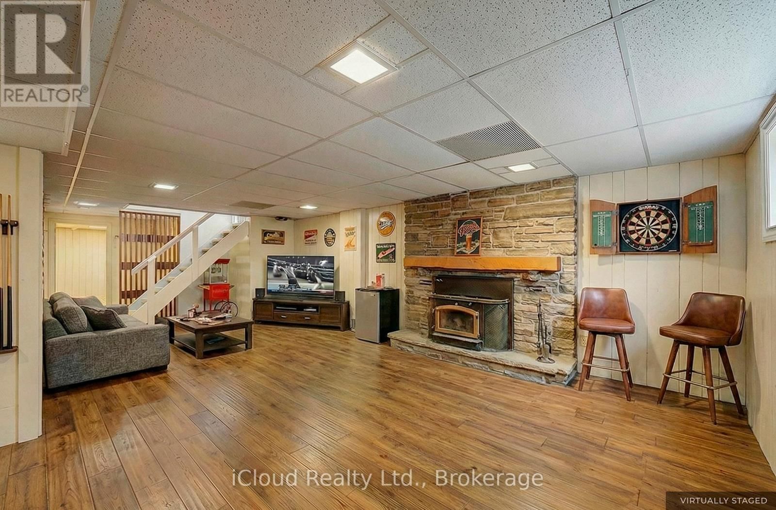 112 EDEN COURT Image 26