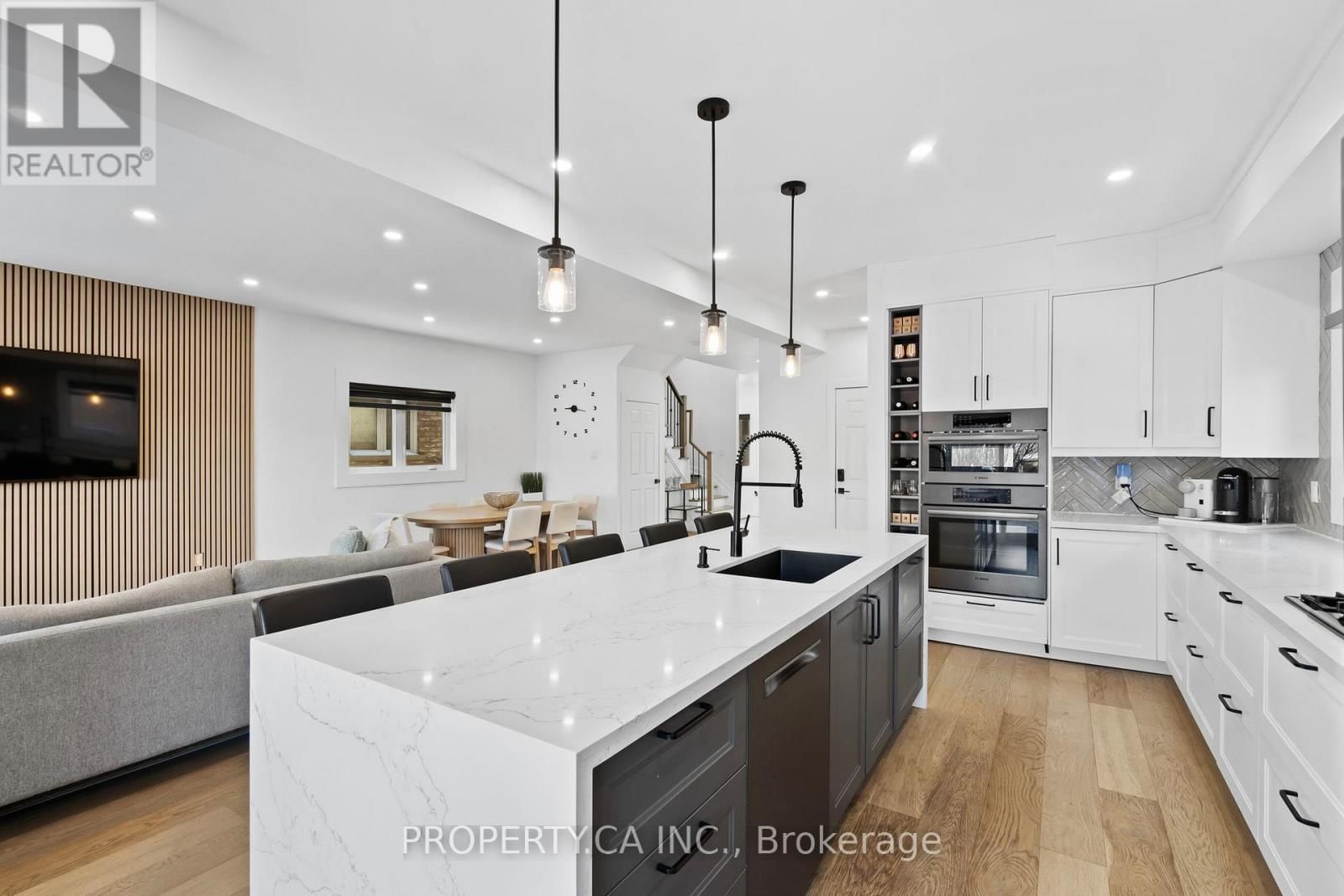 44 ANDREW HILL DRIVE Image 18