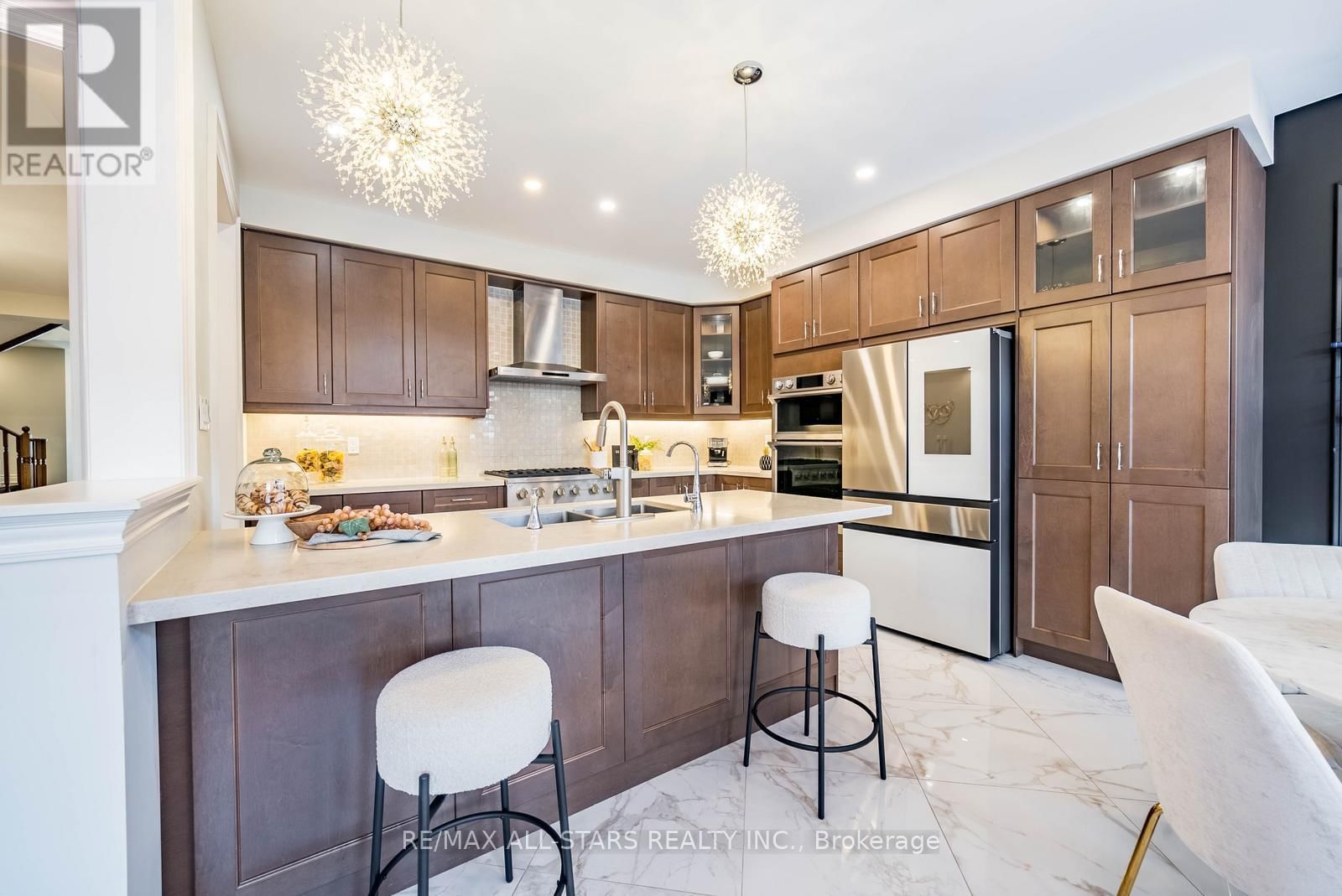 170 FALLHARVEST WAY Image 16