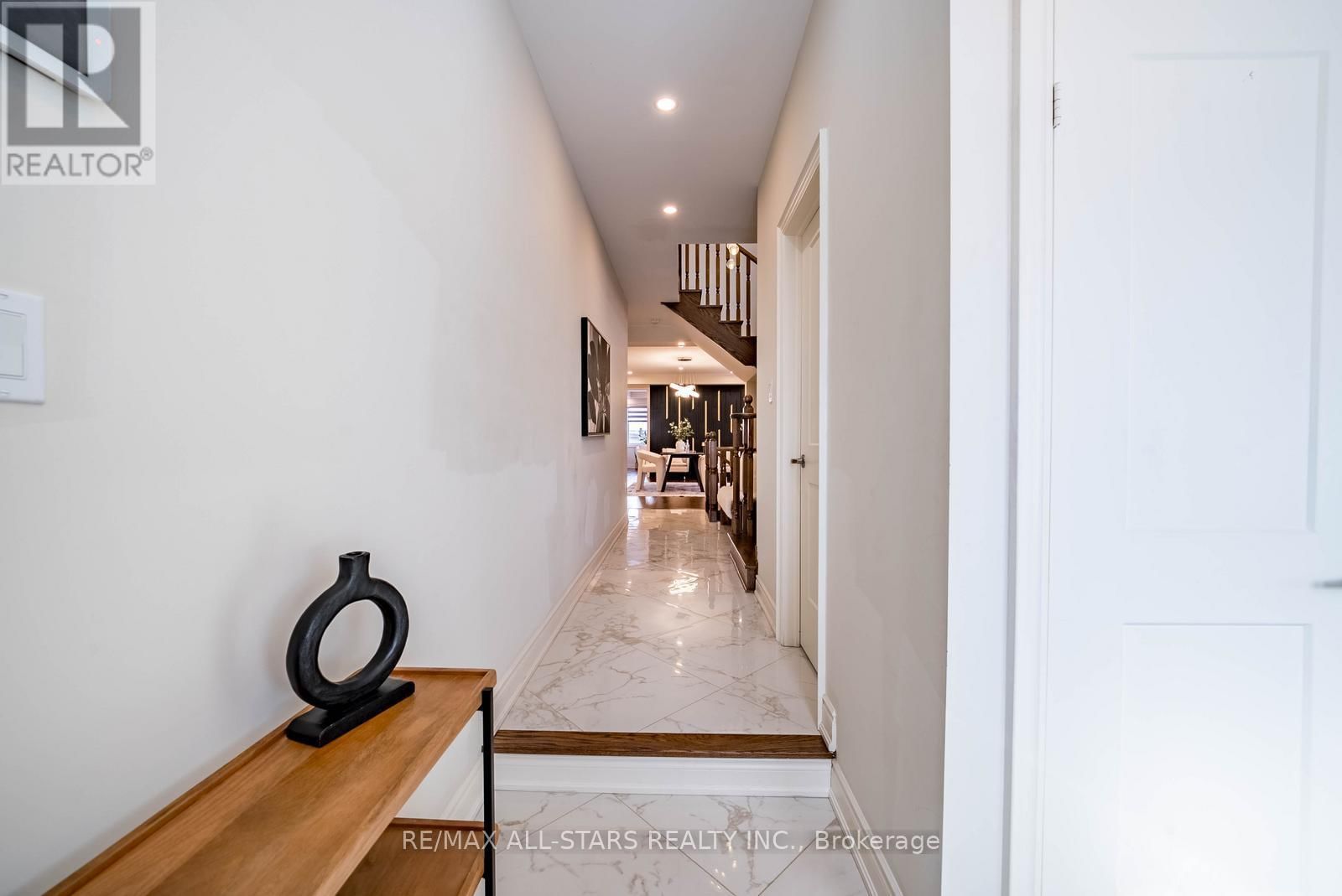 170 FALLHARVEST WAY Image 5