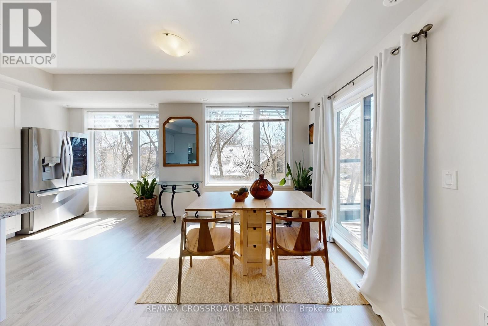 10 - 100 ALEX GARDNER CIRCLE Image 14