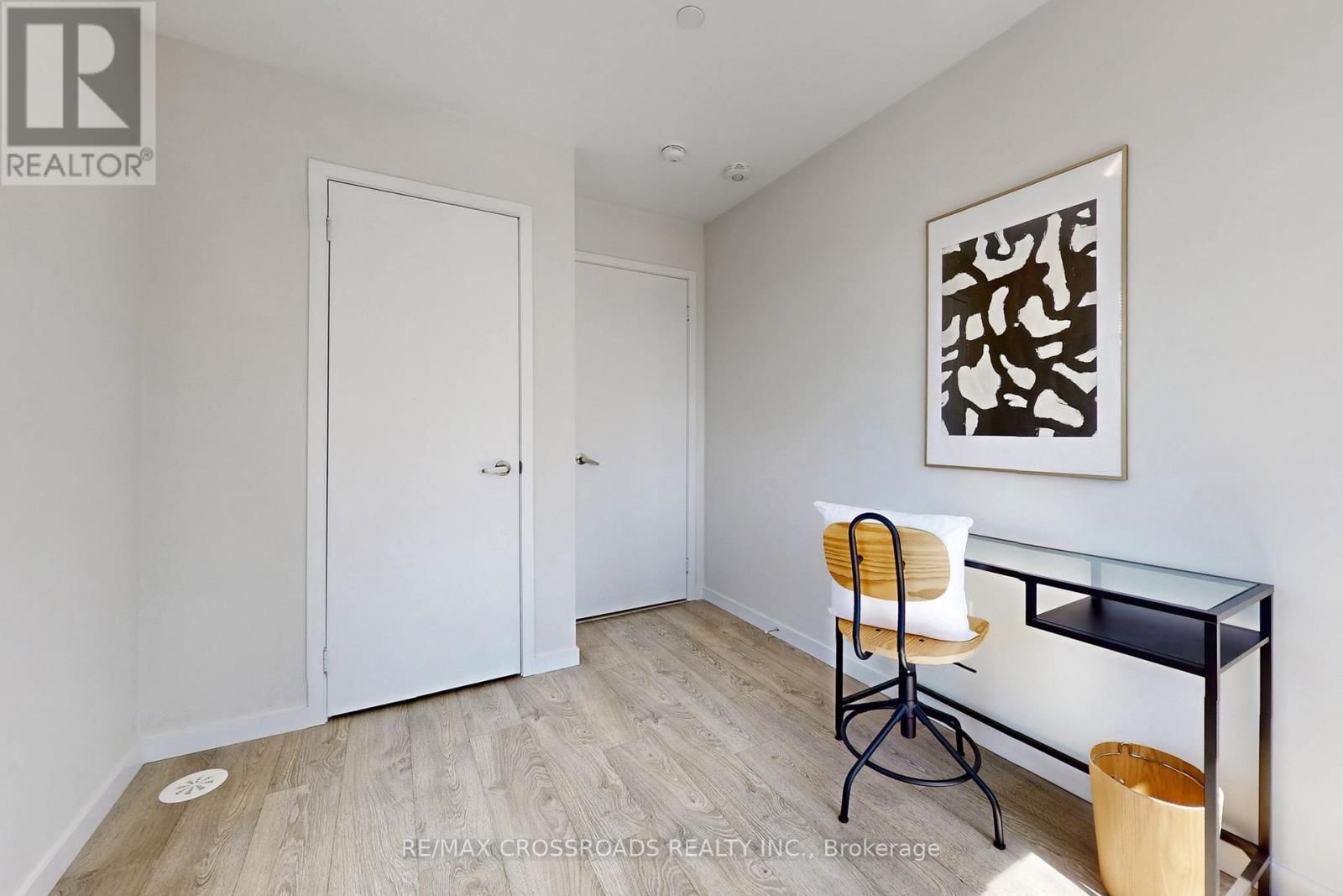 10 - 100 ALEX GARDNER CIRCLE Image 27