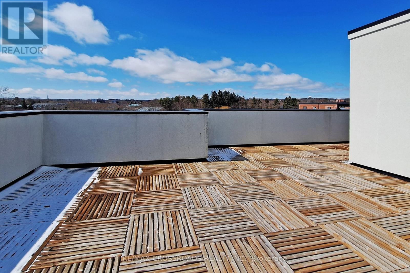 10 - 100 ALEX GARDNER CIRCLE Image 32