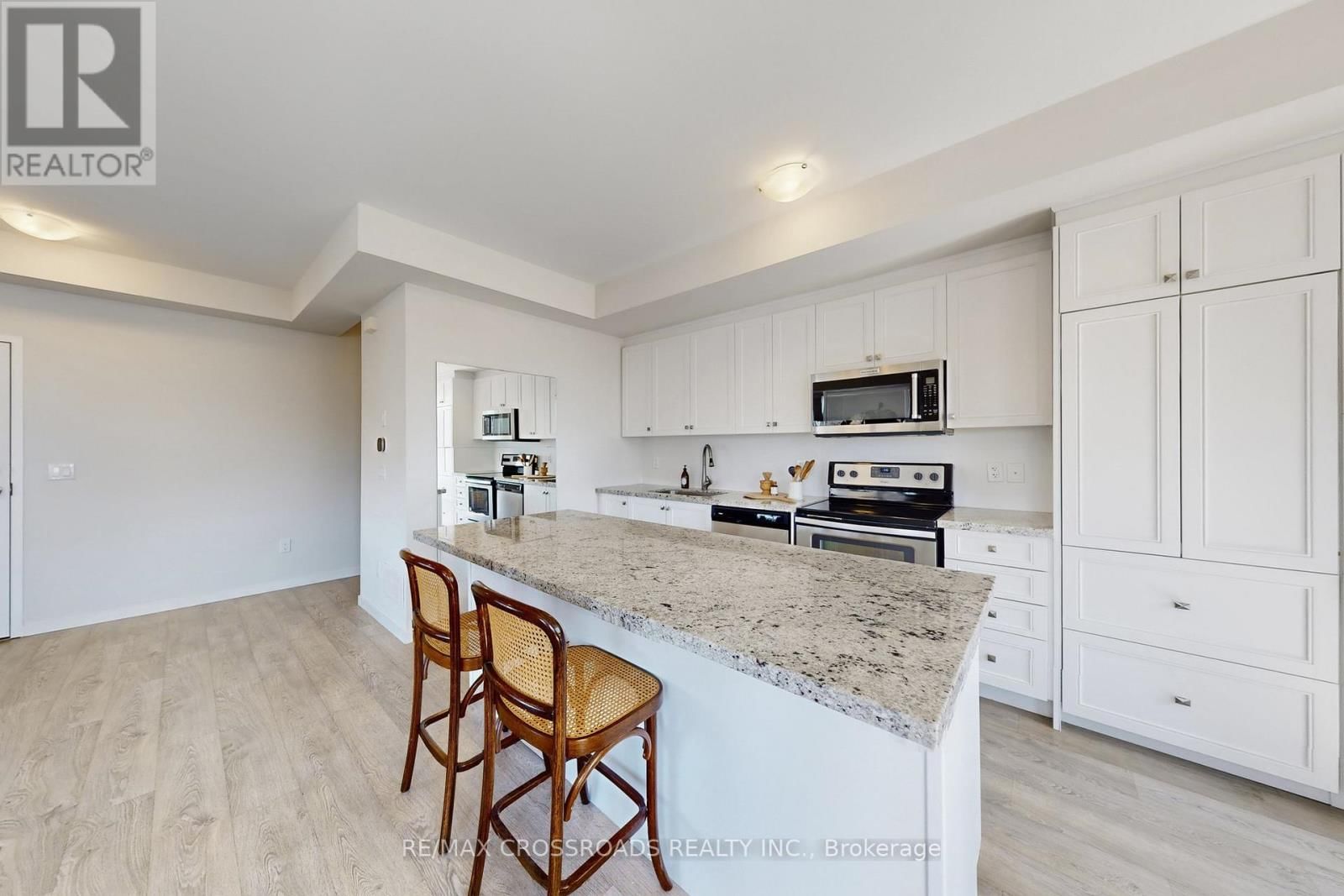 10 - 100 ALEX GARDNER CIRCLE Image 7