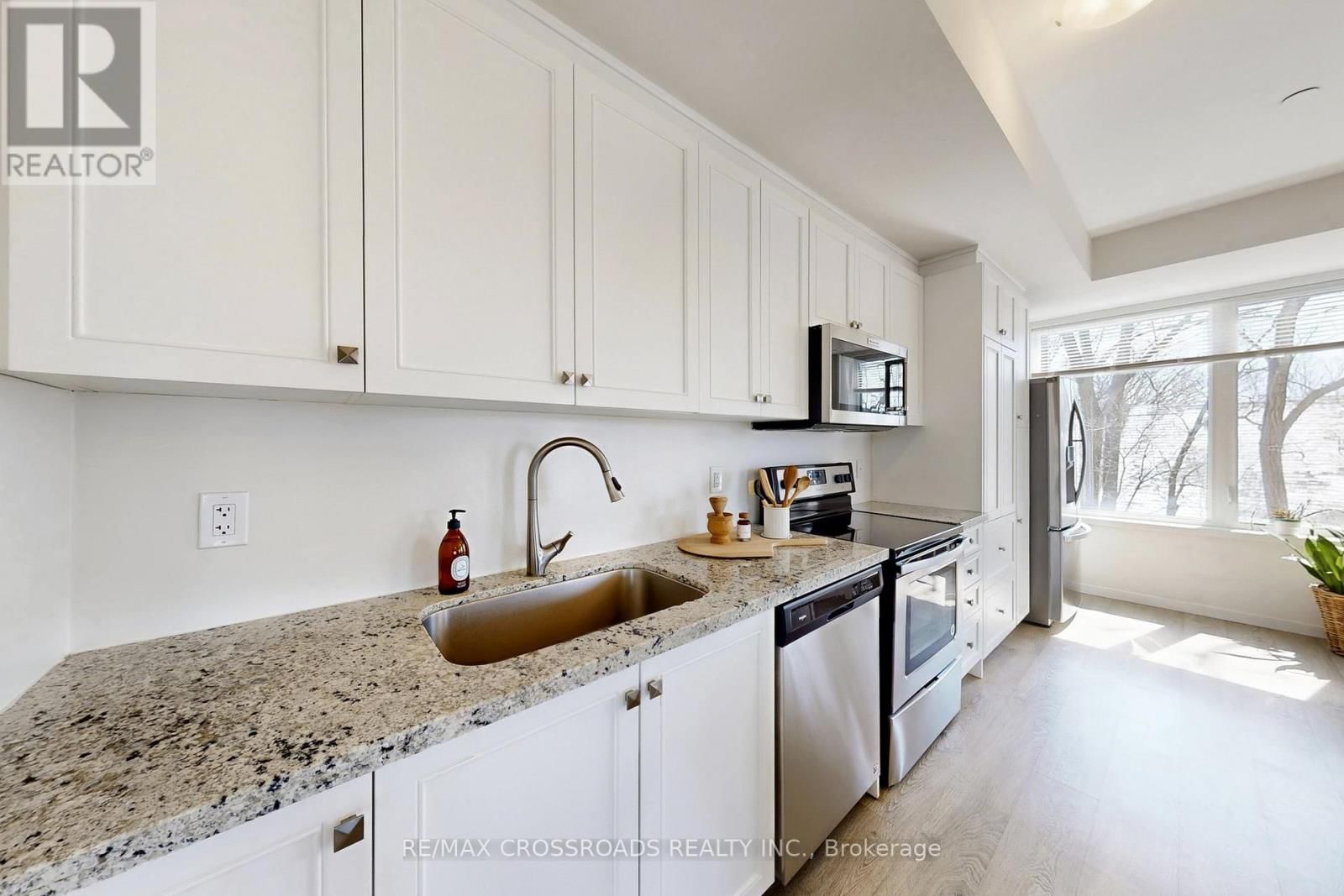 10 - 100 ALEX GARDNER CIRCLE Image 9